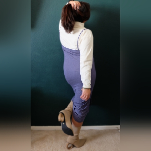 Midi Dress in a perfect berry color - Picture 2 of 4